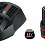 Set 2 acum. 12 V  3,0 Ah + incarcator